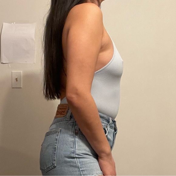 💙 Light Baby Blue Halter Bodysuit – Size Unknown 💙 - Picture 4 of 9